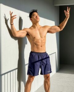 Alex Chee (19)