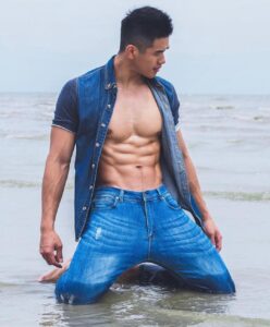 Alex Chee (20)