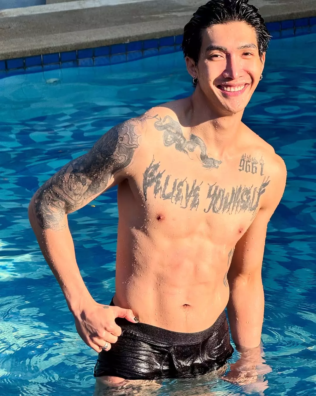 พีพี พีรชา sixpack พีพี พีรชา