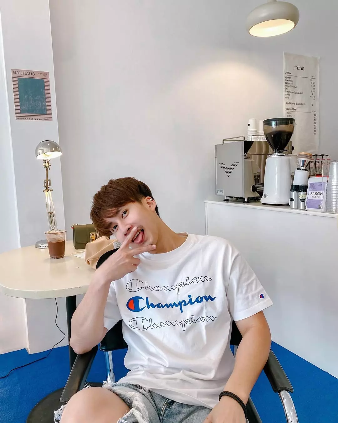 หมอบุ๊ค ธนภัทร ig หมอบุ๊ค ธนภัทร