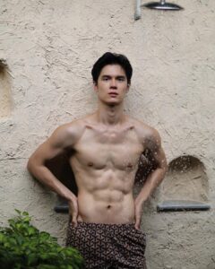 โยชิ ซีควินท์
