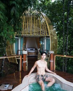 โยชิ ซีควินท์