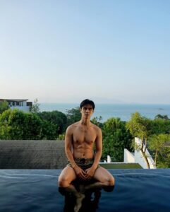 โยชิ ซีควินท์