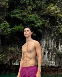 โยชิ ซีควินท์