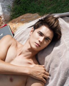 โยชิ ซีควินท์