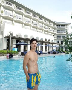 โยชิ ซีควินท์