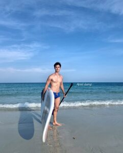 โยชิ ซีควินท์