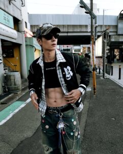 โยชิ ซีควินท์