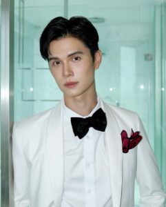 โยชิ ซีควินท์