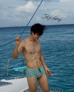 โยชิ ซีควินท์