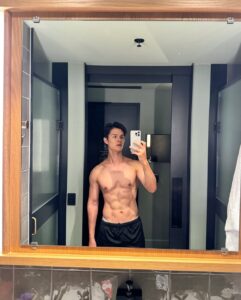 โยชิ ซีควินท์