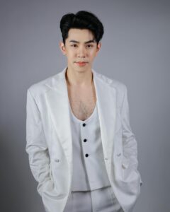 กิ๊ นิวัฒน์