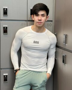 กิ๊ นิวัฒน์