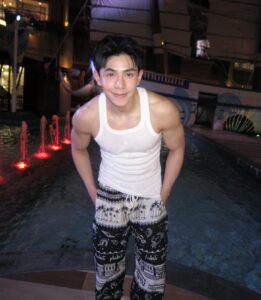 กิ๊ นิวัฒน์