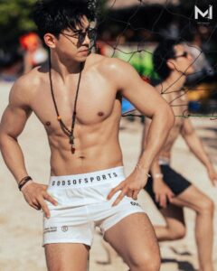 กิ๊ นิวัฒน์